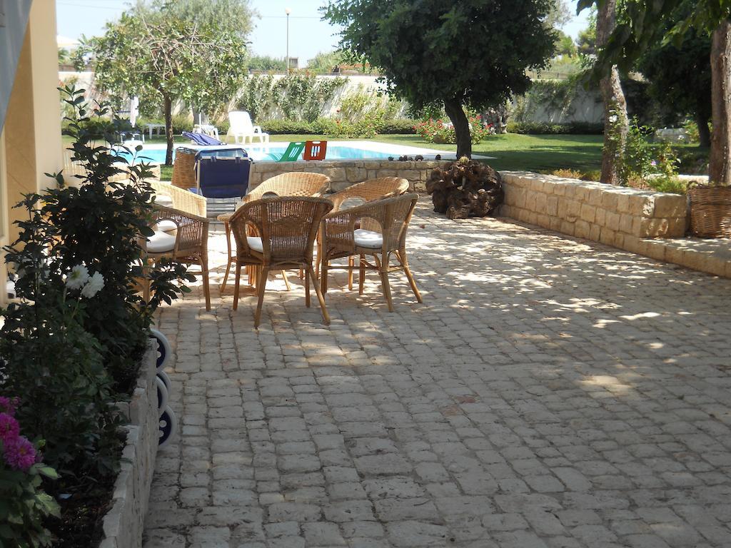 Il Giardino Dei Carrubi Villa Donnalucata  Exteriör bild